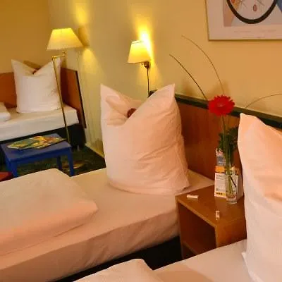 Lichtenberg 3* Berlin