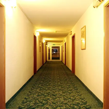 Hotel Lichtenberg 3*